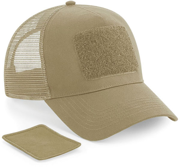 Cappellini con patch removibile personalizzata con logo a colori
